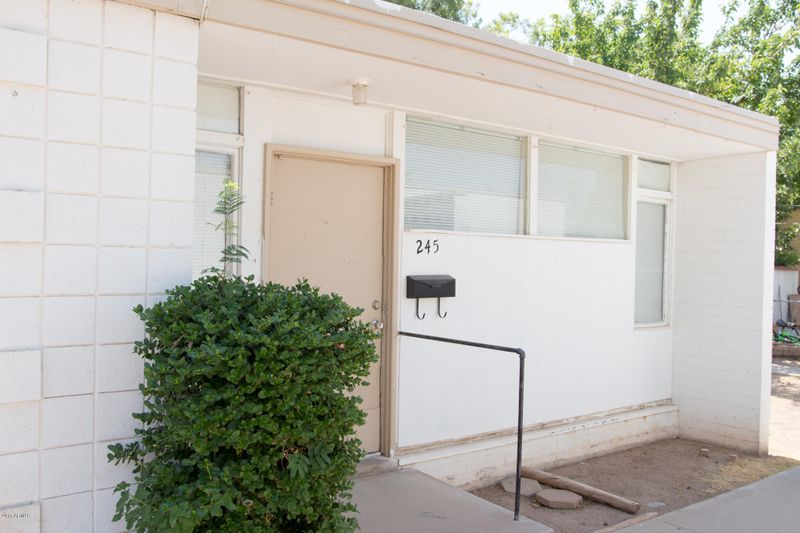 237 S Hobson St, Mesa, AZ 85204