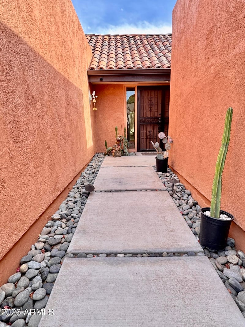 237 W Denton Ln, Phoenix, AZ 85013