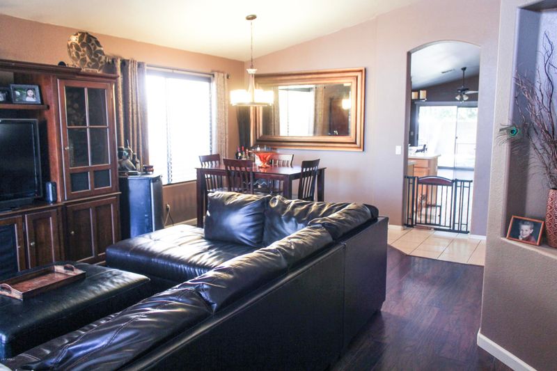 237 W Grovers Ave, Phoenix, AZ 85023