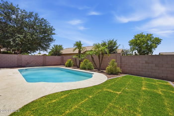 237 Loma Vista St, Gilbert, AZ 85233
