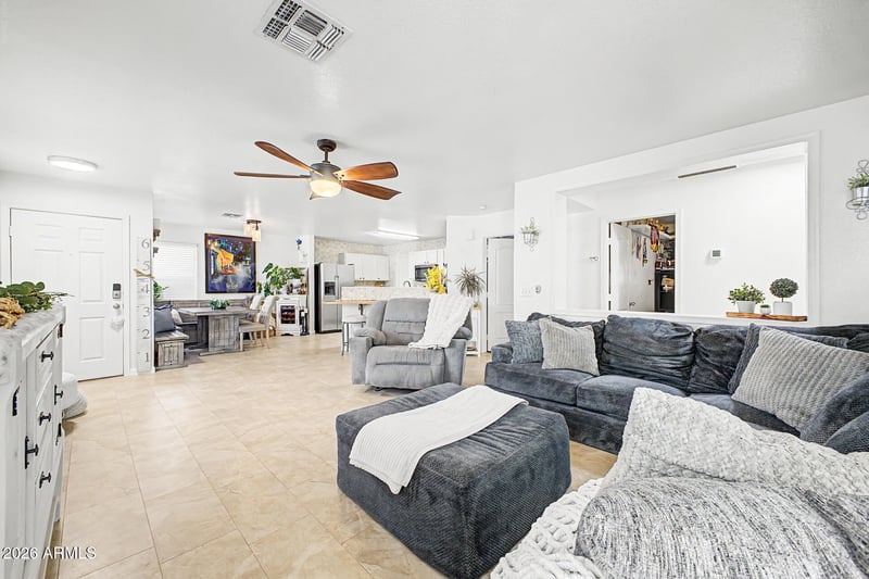2370 E Peach Tree Dr, Chandler, AZ 85249