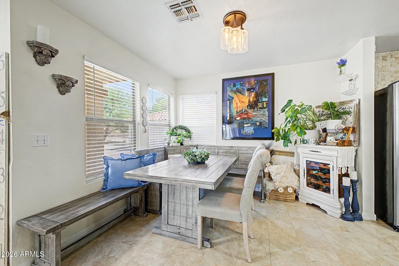 2370 E Peach Tree Dr, Chandler, AZ 85249