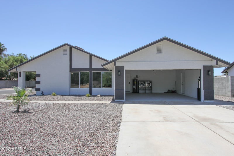 2371 W Paradise Ln, Phoenix, AZ 85023
