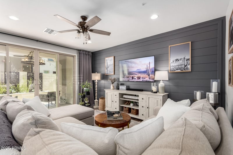 2371 Whisper Rock Trl, Phoenix, AZ 85085