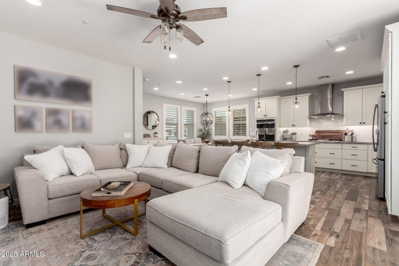 2371 Whisper Rock Trl, Phoenix, AZ 85085