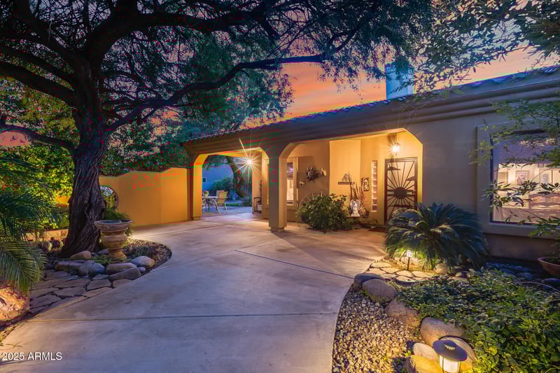 23712 104th Ave, Peoria, AZ 85383