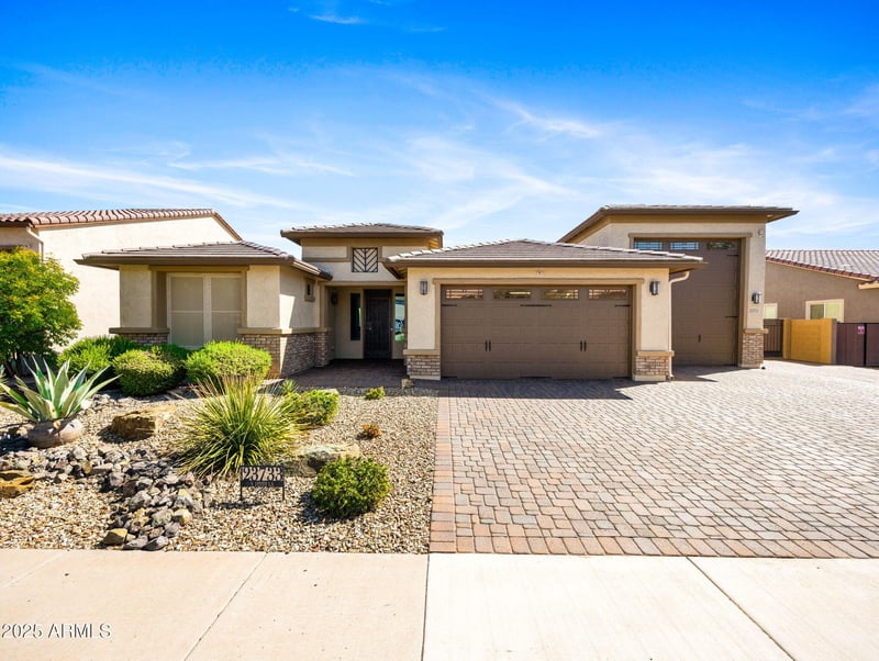 23733 169th Ln, Surprise, AZ 85387