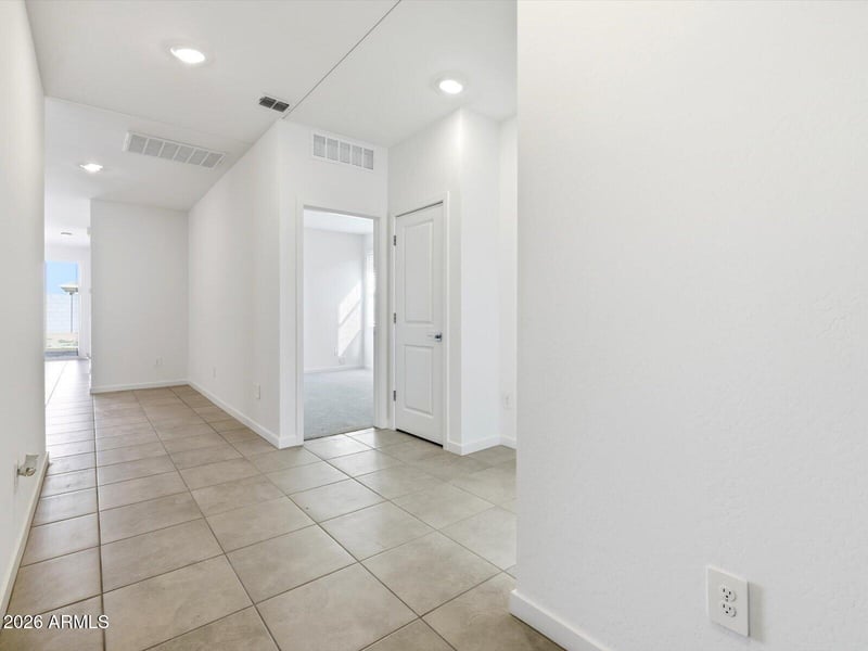 2374 Enantio Rd, San Tan Valley, AZ 85143