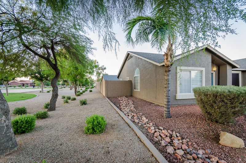 2376 E Hawken Way, Chandler, AZ 85286