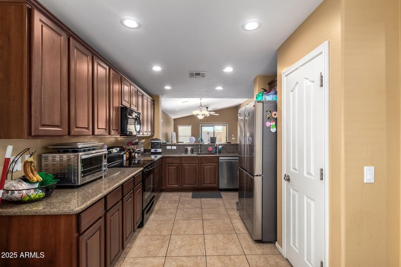 23771 Yavapai St, Buckeye, AZ 85326