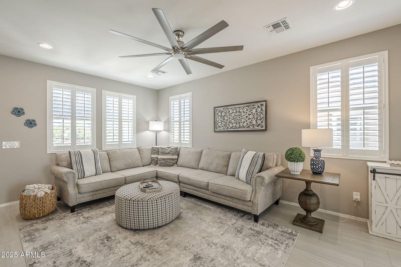 238 56th Pl, Mesa, AZ 85205