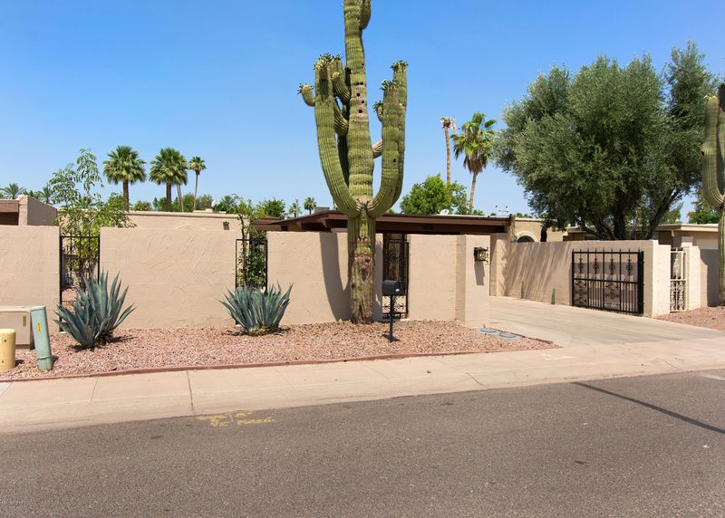 238 E Laguna Dr E, Litchfield Park, AZ 85340