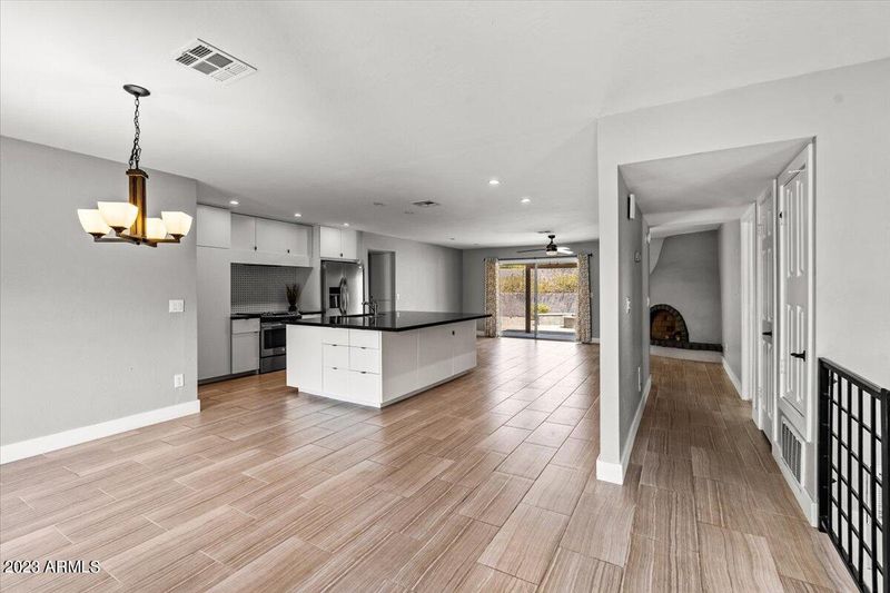 238 E Surrey Ave, Phoenix, AZ 85022