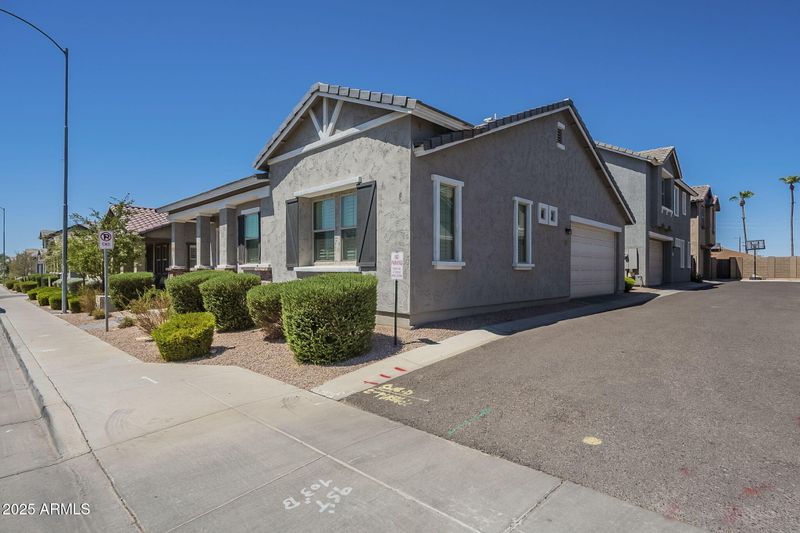 238 N 56th Pl, Mesa, AZ 85205