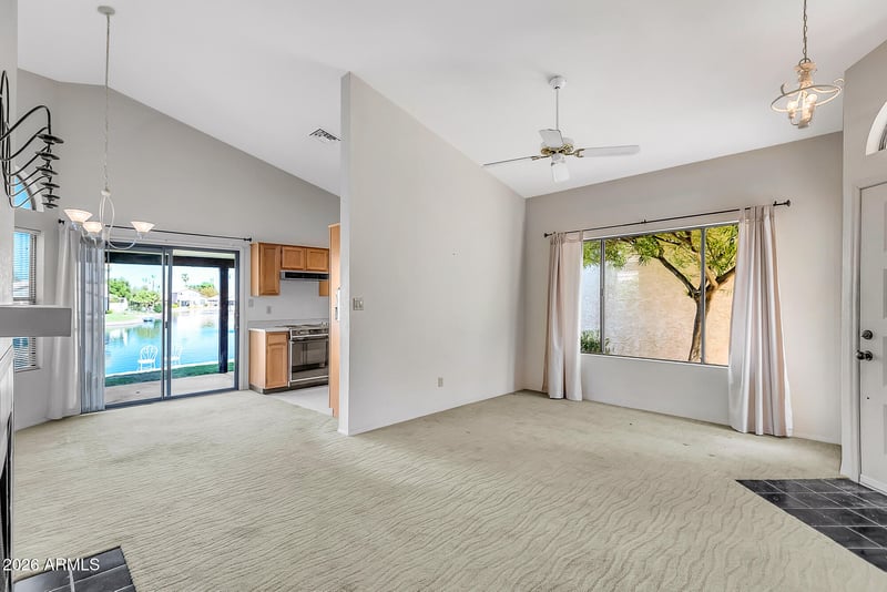 238 Lakeview Blvd, Chandler, AZ 85225