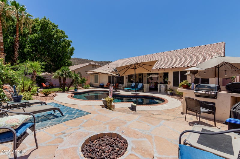 23801 57th Dr, Glendale, AZ 85310