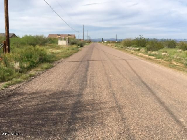 23802 W Alyssa Ln #-, Wittmann, AZ 85361