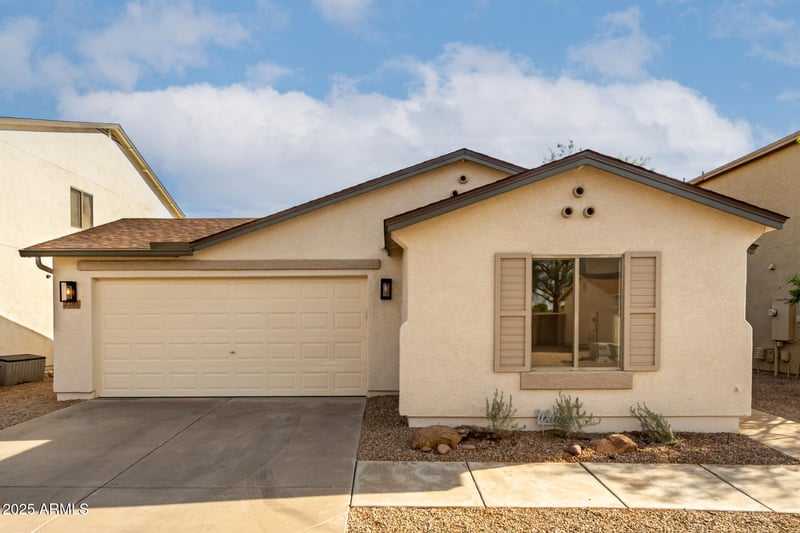 2381 Meadow Lark Way, San Tan Valley, AZ 85140