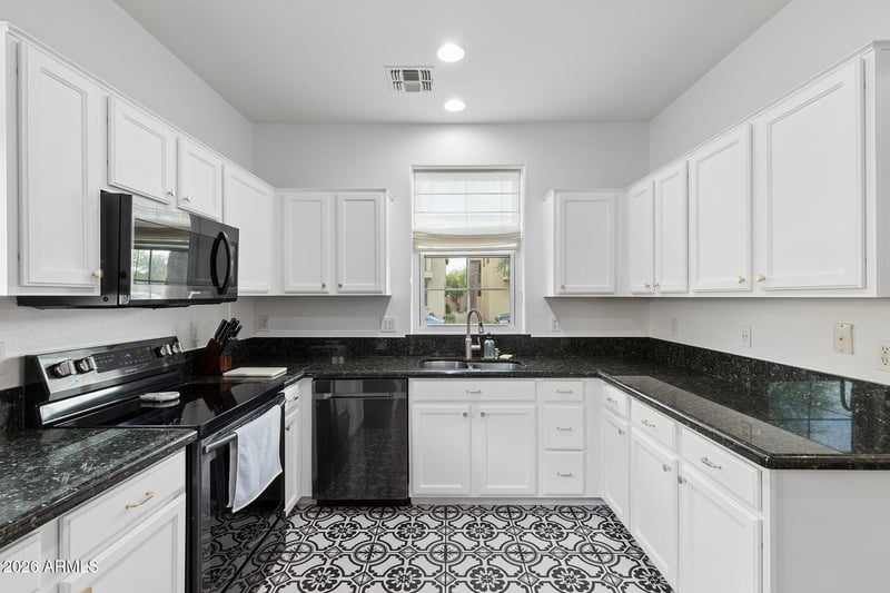 2382 W Sleepy Ranch Rd, Phoenix, AZ 85085
