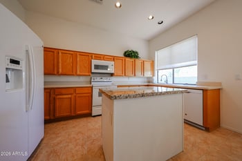 23822 Serenity Way, Sun Lakes, AZ 85248