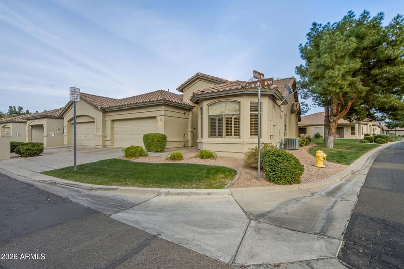 23825 Serenity Way, Sun Lakes, AZ 85248