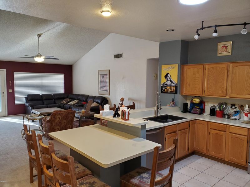 23832 N 42nd Dr, Glendale, AZ 85310
