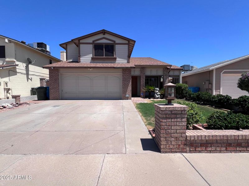 23833 N 36th Dr, Glendale, AZ 85310