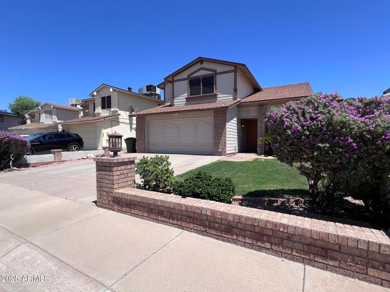 23833 N 36th Dr, Glendale, AZ 85310