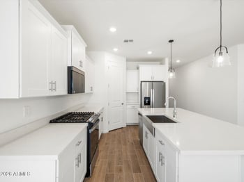 2384 Enantio Rd, San Tan Valley, AZ 85143