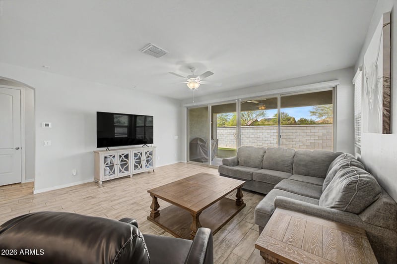 23864 162nd Ln, Surprise, AZ 85387