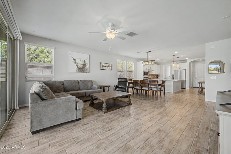 23864 162nd Ln, Surprise, AZ 85387