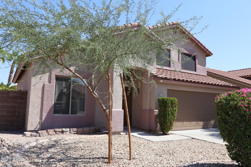 23869 36th Dr, Glendale, AZ 85310