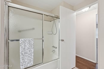 239 73rd Way, Mesa, AZ 85208