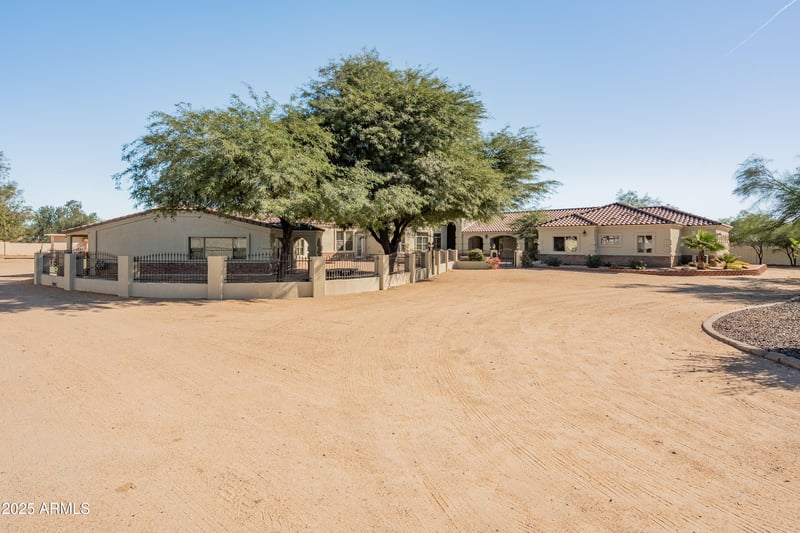 23907 N 83rd Ave, Peoria, AZ 85383