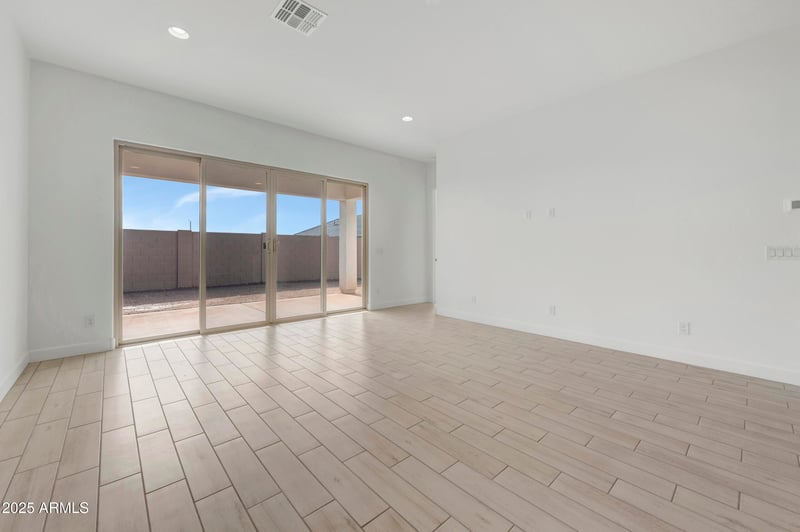 2391 Amfissa Dr, San Tan Valley, AZ 85140