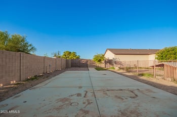 23911 Mcarthur Rd, Wittmann, AZ 85361