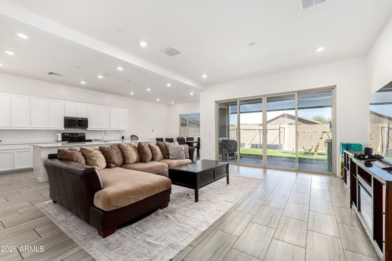 23929 166th Ln, Surprise, AZ 85387