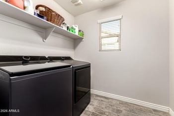 2398 Hazeltine Way, Gilbert, AZ 85298