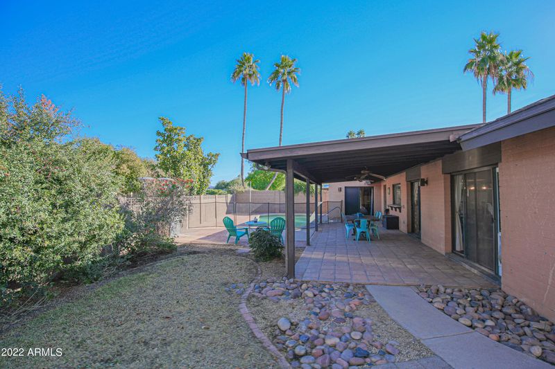 24 E Caribbean Ln, Phoenix, AZ 85022