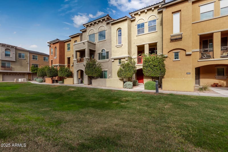 240 Juniper Ave #1096, Gilbert, AZ 85233