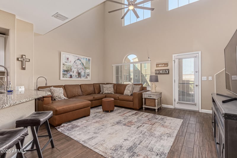 240 Juniper Ave #1207, Gilbert, AZ 85233