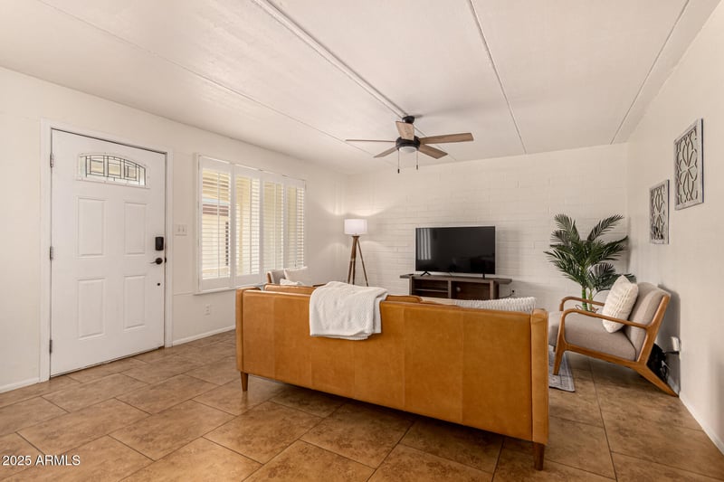 240 Old Litchfield Rd #113, Litchfield Park, AZ 85340