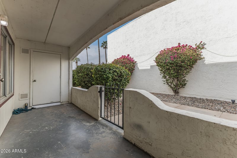 240 Old Litchfield Rd #122, Litchfield Park, AZ 85340