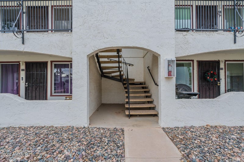 240 S Old Litchfield Rd #211, Litchfield Park, AZ 85340