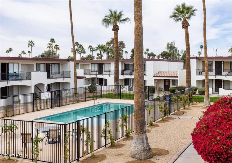 240 Old Litchfield Rd #212, Litchfield Park, AZ 85340