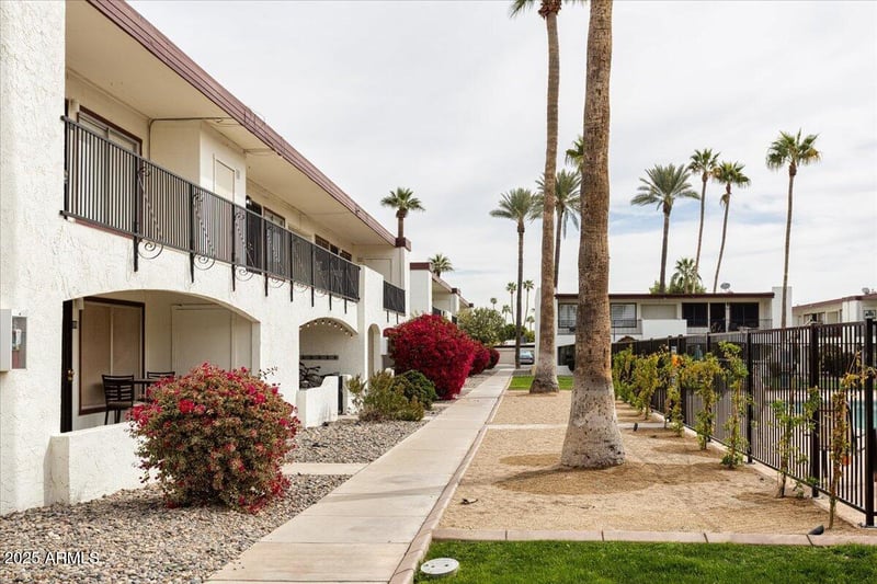 240 Old Litchfield Rd #212, Litchfield Park, AZ 85340