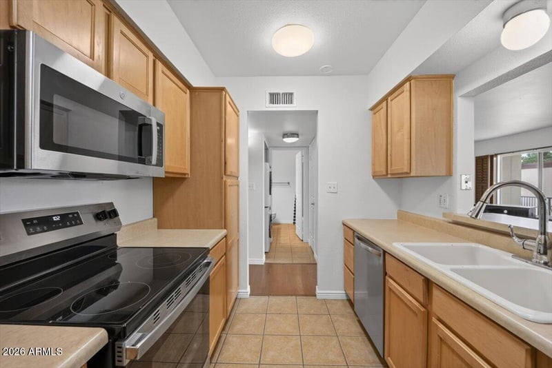 240 Old Litchfield Rd #212, Litchfield Park, AZ 85340