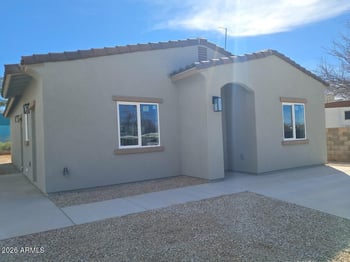 240 Valerie Ln, Sierra Vista, AZ 85635
