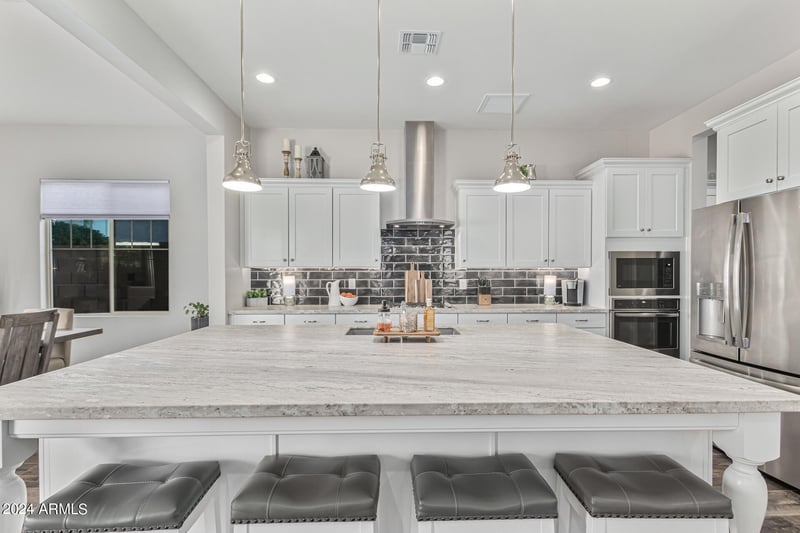 240 W Fellars Dr, Phoenix, AZ 85023