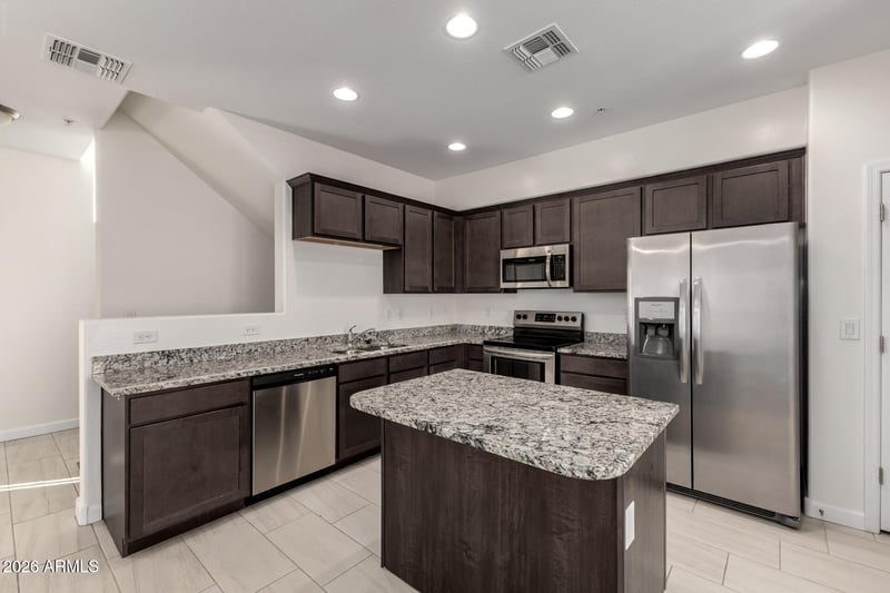 240 W Juniper Ave #1037, Gilbert, AZ 85233